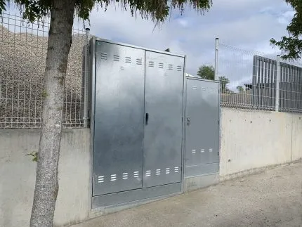 Integración en muro, Vilanova del Camí