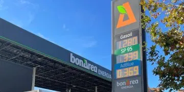 Electrolinera en gasolinera Bon Àrea de Ripollet (Barcelona)